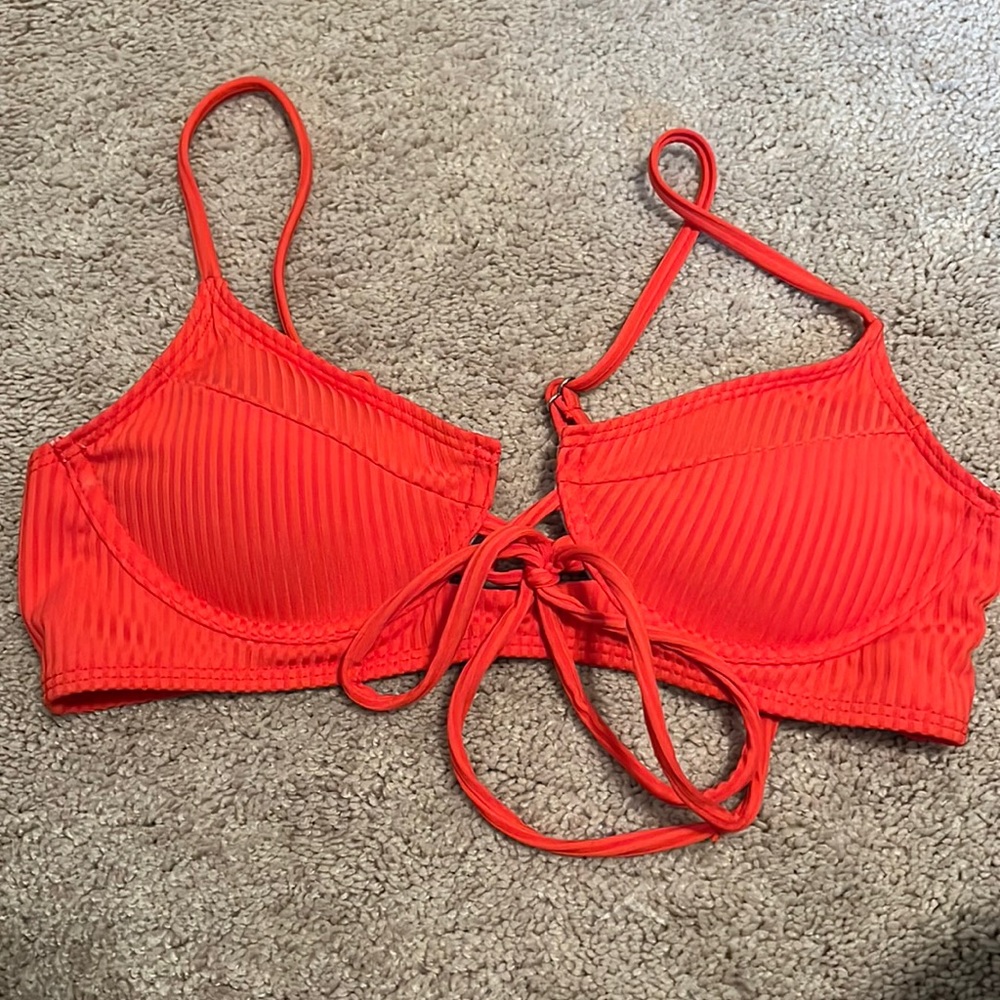 orange rubbed bikini top, never worn, great condition!